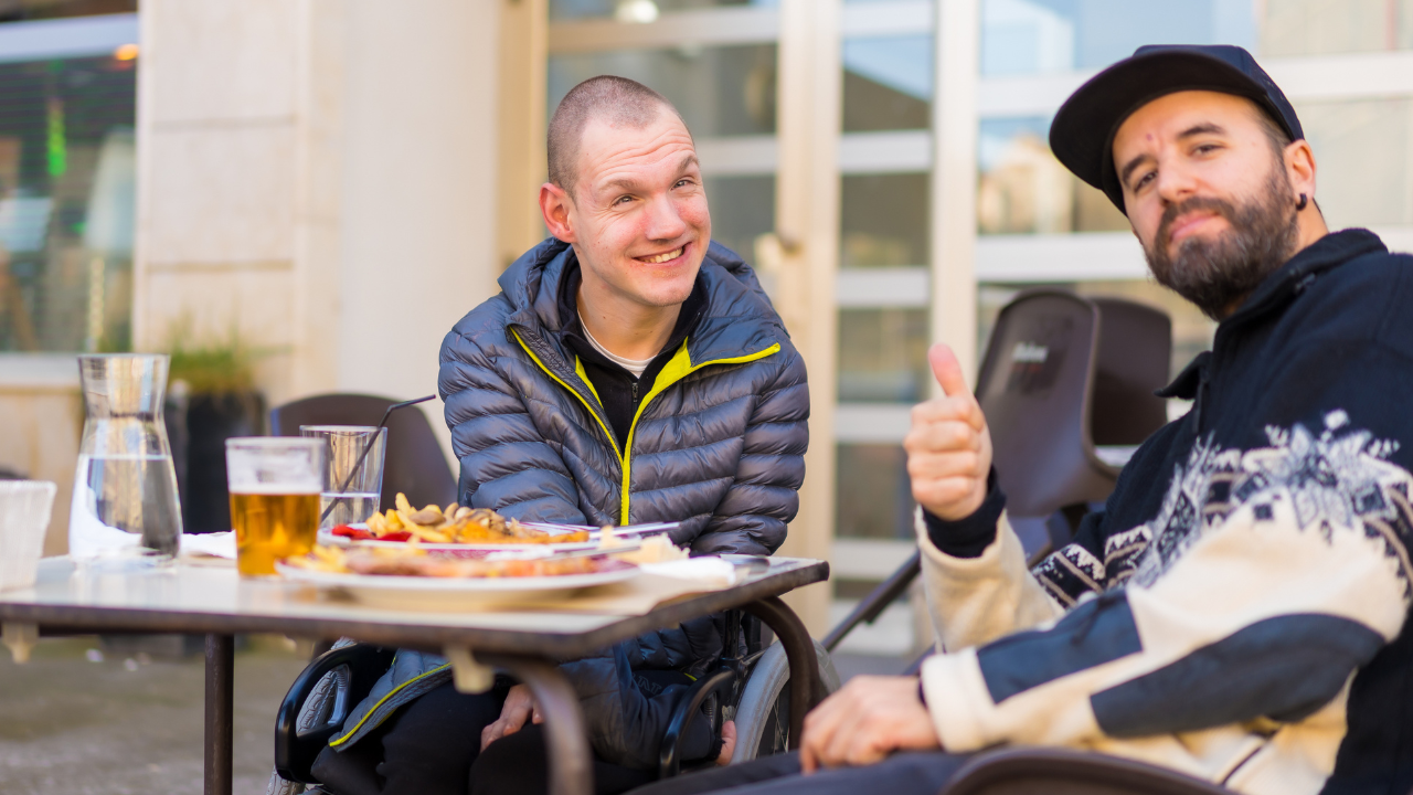 Adaptive Diners Club